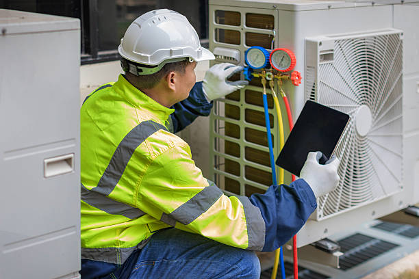 Professional Hvac technician working in Garrison, TX